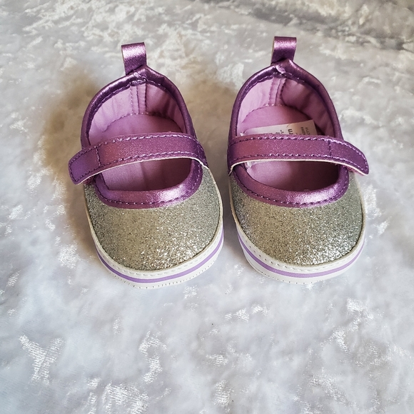 Carter's Other - 💜Purple & Glitter Newborn Shoes
